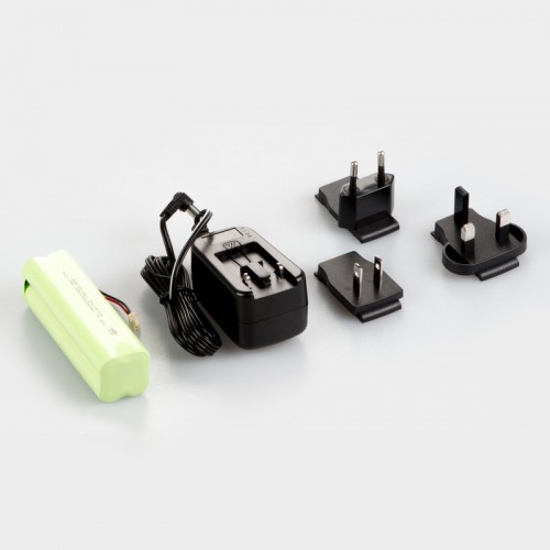 PCB-A01 Funzionamento ad accumulatore interno, autonomia fino a 30 h senza retroilluminazione, tempo di carica ca. 10 h